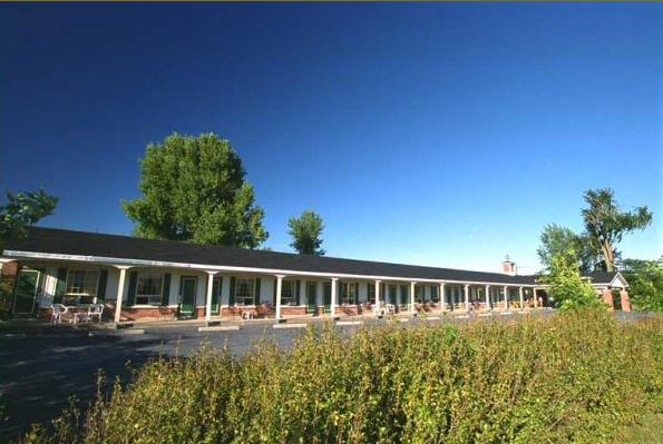 Auberge - Motel Le Pigeonnier Farnham Exterior foto